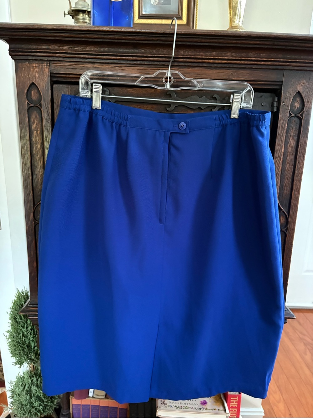 Kasper: Plus-Size 18, Royal Blue Short Sleeve Skirt Suit - Picture 6 of 6